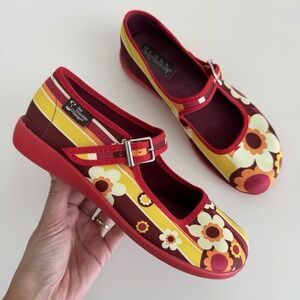 Hot Chocolate Design Shoes 36 US 6 Chocolaticas 1970s Mary Jane Flats Floral Mod